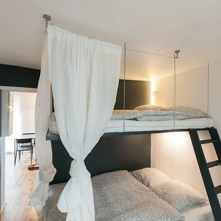 Charming 30m² Disctrict Of Batignolles Apartment *