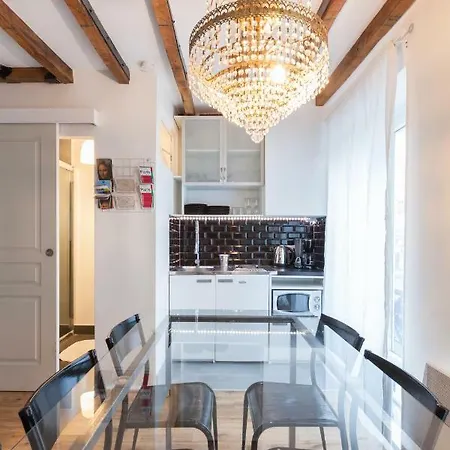 Charming 30m² Disctrict Of Batignolles