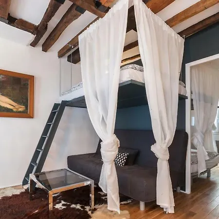 Charming 30m² Disctrict Of Batignolles Apartment Paris