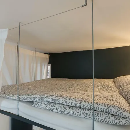 Apartment Charming 30m² Disctrict Of Batignolles *