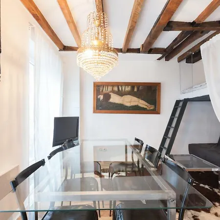 Charming 30m² Disctrict Of Batignolles *