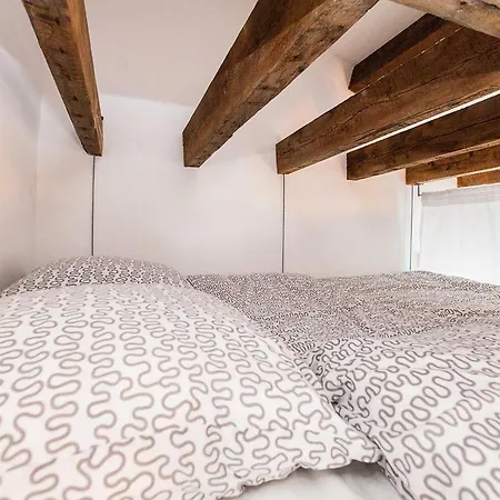 Charming 30m² Disctrict Of Batignolles Apartment